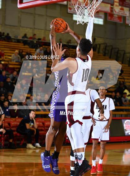 Thumbnail 2 in St. Augustine vs. JSerra Catholic (Nike Extravaganza) photogallery.