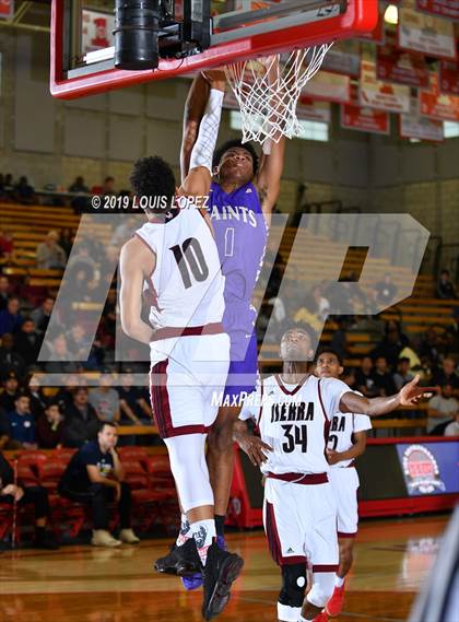 Thumbnail 3 in St. Augustine vs. JSerra Catholic (Nike Extravaganza) photogallery.