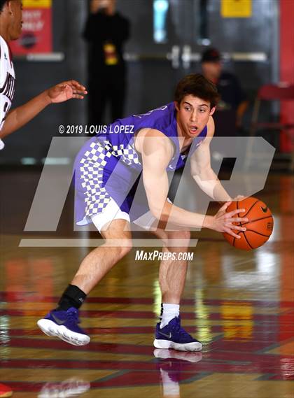 Thumbnail 3 in St. Augustine vs. JSerra Catholic (Nike Extravaganza) photogallery.