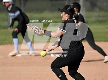 Thumbnail 2 in Villa Park @ Foothill photogallery.