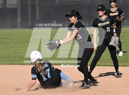 Thumbnail 3 in Villa Park @ Foothill photogallery.
