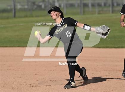 Thumbnail 3 in Villa Park @ Foothill photogallery.