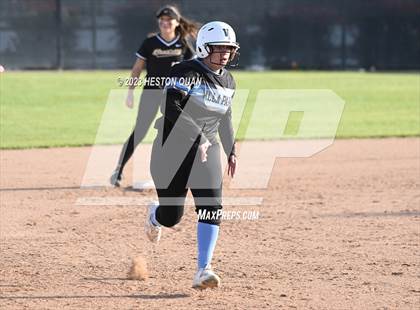 Thumbnail 1 in Villa Park @ Foothill photogallery.