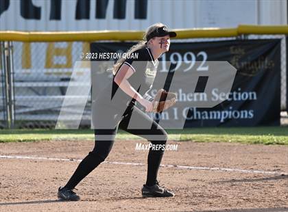 Thumbnail 1 in Villa Park @ Foothill photogallery.
