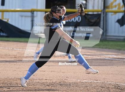 Thumbnail 1 in Villa Park @ Foothill photogallery.