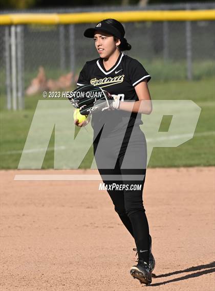 Thumbnail 3 in Villa Park @ Foothill photogallery.