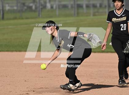 Thumbnail 2 in Villa Park @ Foothill photogallery.