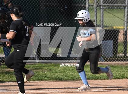 Thumbnail 1 in Villa Park @ Foothill photogallery.