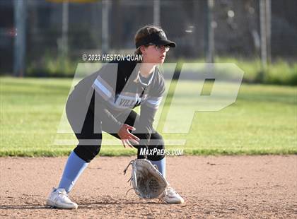 Thumbnail 3 in Villa Park @ Foothill photogallery.