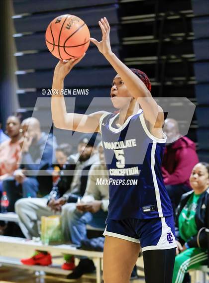 Thumbnail 2 in Immaculate Conception vs. St. Francis (She Got Game Classic) photogallery.