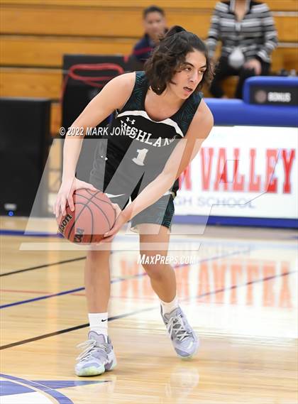 Thumbnail 1 in Highland vs. Moon Valley (Beyond Basketball Thanksgiving Tournament) photogallery.
