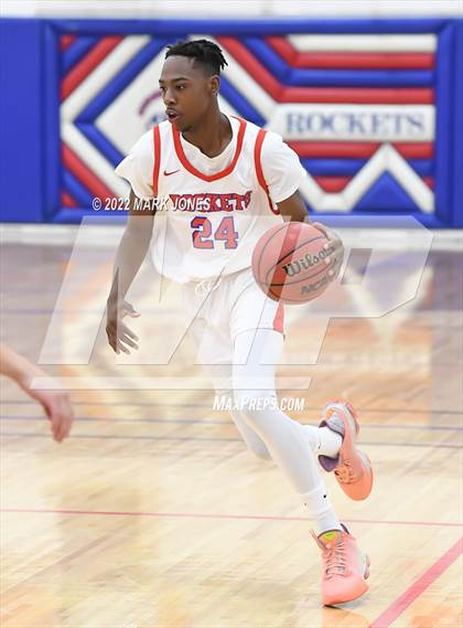Thumbnail 3 in Highland vs. Moon Valley (Beyond Basketball Thanksgiving Tournament) photogallery.