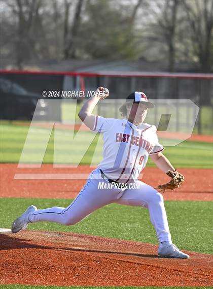 Thumbnail 2 in Shelbyville @ East Central photogallery.