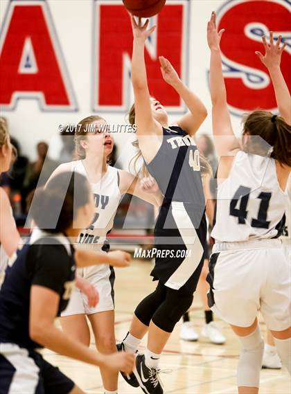 Thumbnail 1 in Desert Vista vs. Cactus Shadows (Lady Titan Winter Hoops Classic) photogallery.