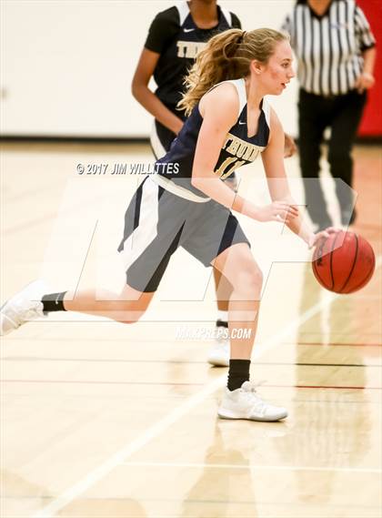 Thumbnail 3 in Desert Vista vs. Cactus Shadows (Lady Titan Winter Hoops Classic) photogallery.