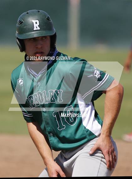 Thumbnail 2 in Reedley @ Sanger photogallery.