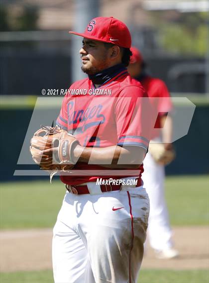 Thumbnail 3 in Reedley @ Sanger photogallery.