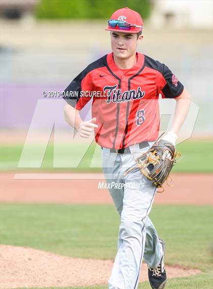 Thumbnail 1 in Piedra Vista vs. Carl Albert (Coach Bob Invitational) photogallery.