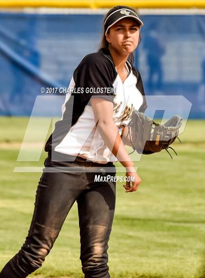 Thumbnail 3 in Golden Valley @ Agoura photogallery.