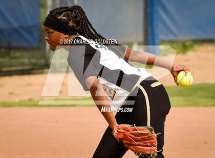 Thumbnail 1 in Golden Valley @ Agoura photogallery.
