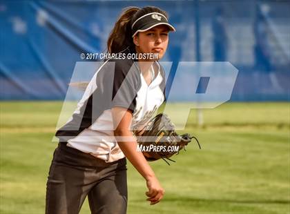 Thumbnail 1 in Golden Valley @ Agoura photogallery.