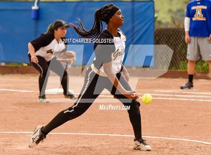 Thumbnail 1 in Golden Valley @ Agoura photogallery.