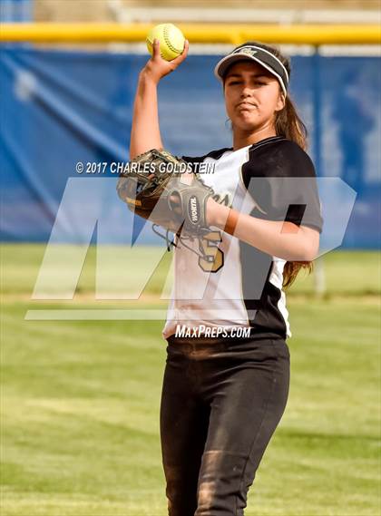 Thumbnail 2 in Golden Valley @ Agoura photogallery.