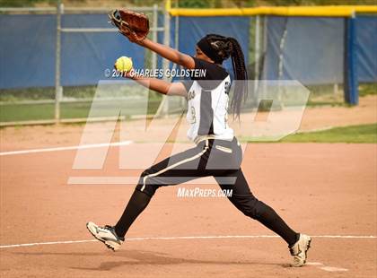 Thumbnail 3 in Golden Valley @ Agoura photogallery.