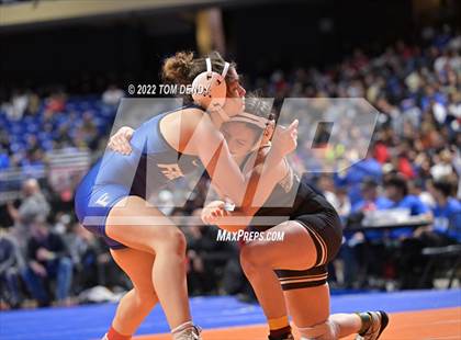 Thumbnail 3 in UIL State Championships - 5A 128lb Final photogallery.