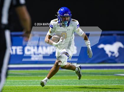 Thumbnail 3 in Bishop Amat @ Sierra Canyon photogallery.