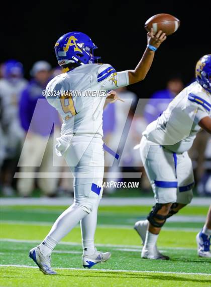 Thumbnail 3 in Bishop Amat @ Sierra Canyon photogallery.