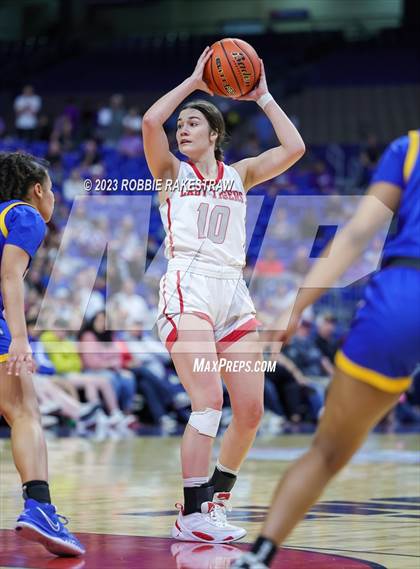Thumbnail 1 in Glen Rose vs. La Vega (UIL 4A Basketball State Semifinal) photogallery.
