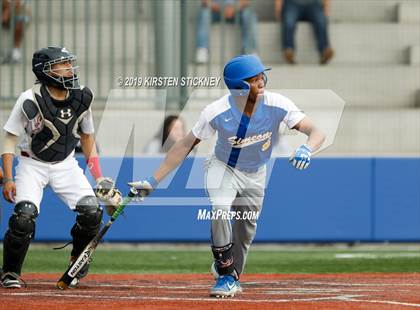 Thumbnail 2 in Simeon vs. Lake View (Chicago Public League Semifinal) photogallery.