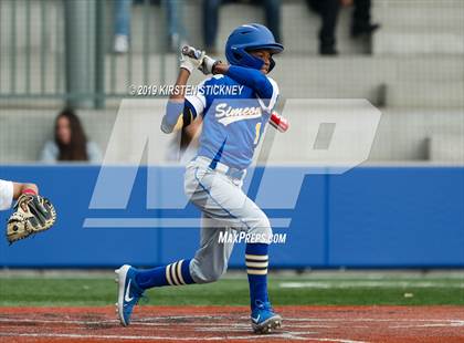Thumbnail 2 in Simeon vs. Lake View (Chicago Public League Semifinal) photogallery.