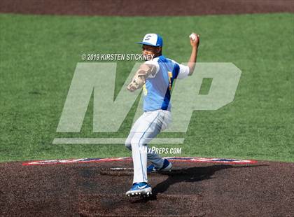 Thumbnail 1 in Simeon vs. Lake View (Chicago Public League Semifinal) photogallery.