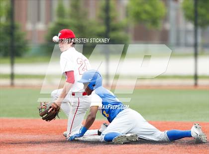 Thumbnail 1 in Simeon vs. Lake View (Chicago Public League Semifinal) photogallery.