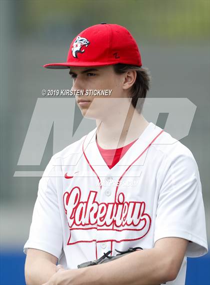 Thumbnail 3 in Simeon vs. Lake View (Chicago Public League Semifinal) photogallery.