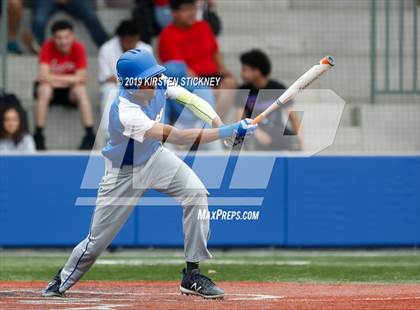 Thumbnail 3 in Simeon vs. Lake View (Chicago Public League Semifinal) photogallery.