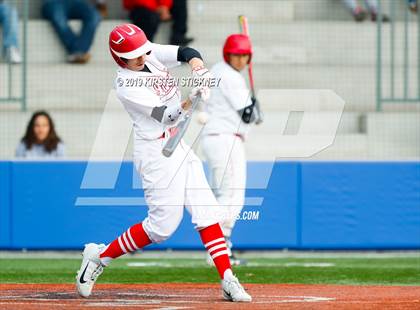 Thumbnail 3 in Simeon vs. Lake View (Chicago Public League Semifinal) photogallery.