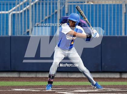 Thumbnail 2 in Simeon vs. Lake View (Chicago Public League Semifinal) photogallery.