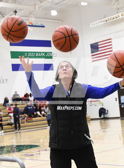 Thumbnail 2 in Perry @ Xavier College Prep (AIA 6A Semifinal)   photogallery.