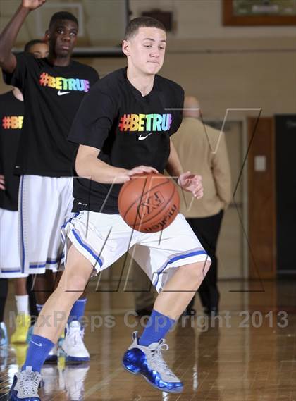 Thumbnail 1 in Saunders vs. Nanuet (Harry Jefferson Showcase) photogallery.