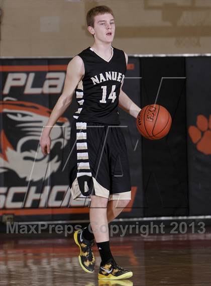 Thumbnail 2 in Saunders vs. Nanuet (Harry Jefferson Showcase) photogallery.