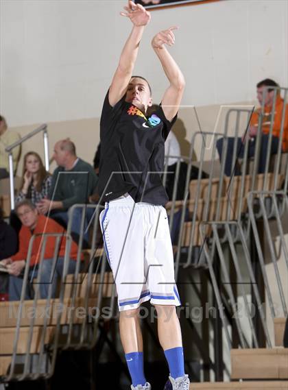 Thumbnail 3 in Saunders vs. Nanuet (Harry Jefferson Showcase) photogallery.