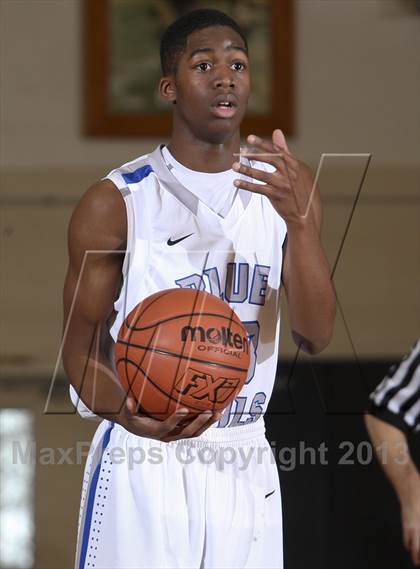 Thumbnail 2 in Saunders vs. Nanuet (Harry Jefferson Showcase) photogallery.