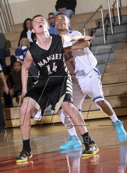 Thumbnail 1 in Saunders vs. Nanuet (Harry Jefferson Showcase) photogallery.