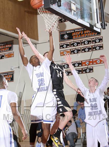 Thumbnail 1 in Saunders vs. Nanuet (Harry Jefferson Showcase) photogallery.