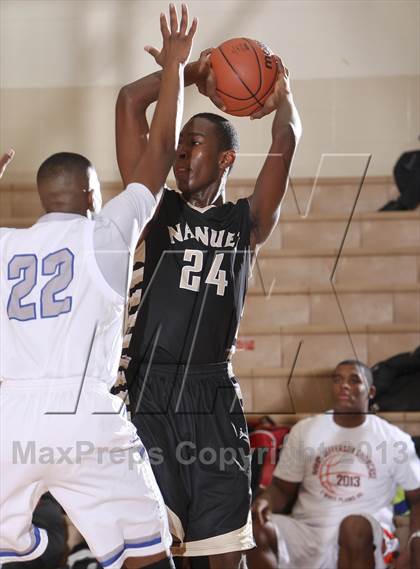 Thumbnail 1 in Saunders vs. Nanuet (Harry Jefferson Showcase) photogallery.