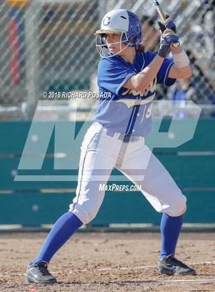 Thumbnail 2 in Clovis vs. Selma photogallery.