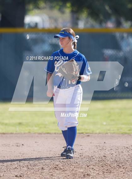 Thumbnail 2 in Clovis vs. Selma photogallery.